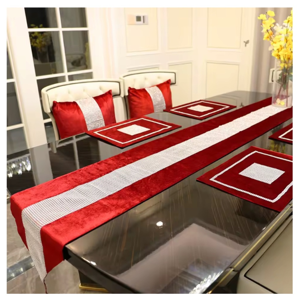 NEW Christmas Red and Silver  7 PCS SET Diamond  Table Runner Set w placemats